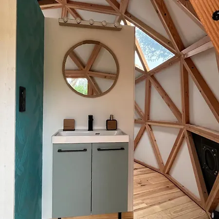 Dôme Avec Vue Nature - Petit-déjeuner&spa Inclus Hébergement de vacances Briouze